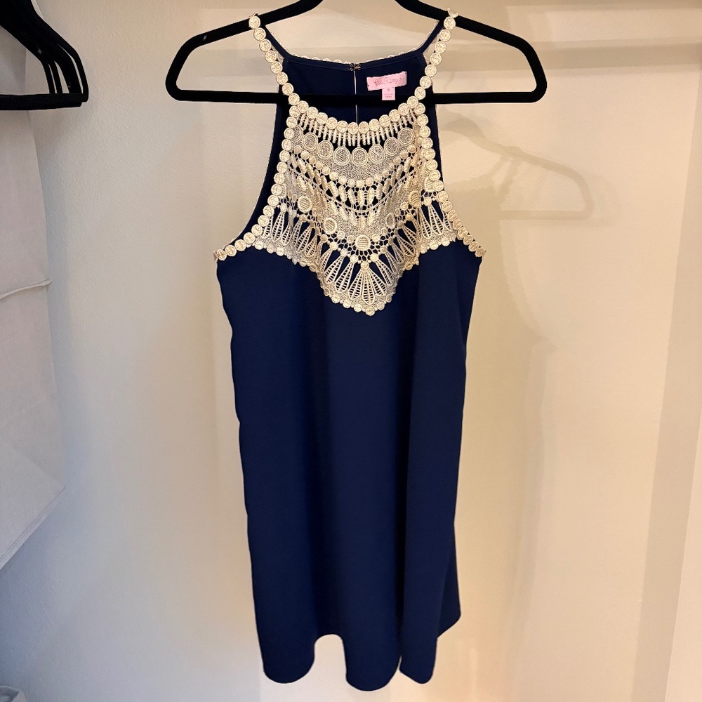 Lilly Pulitzer Pearl Soft Navy Blue Gold Lace Mini Shift Dress Size 8